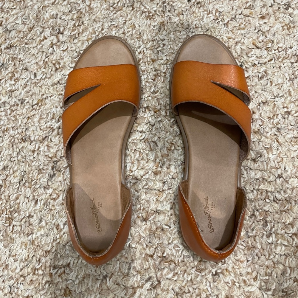 Universal Thread sandals